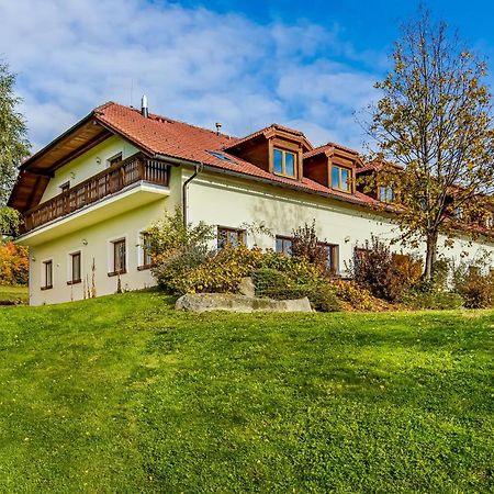 Apartman Nahore Vacov Buitenkant foto